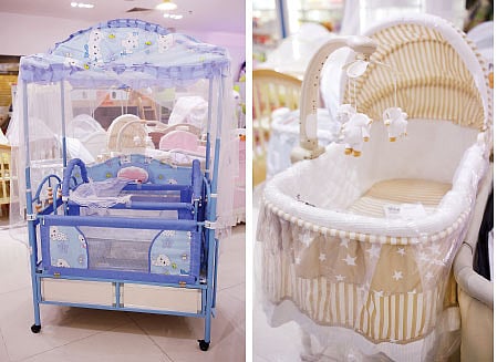 মশারিসহ এমন বেবিকট বাজারেই মিলবে