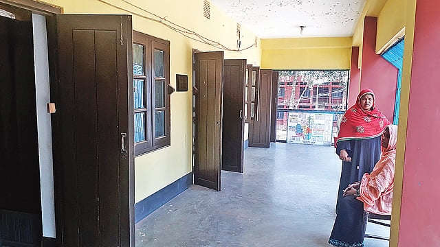 আছিয়া বেগম তাঁর ছেলের সাজার অপেক্ষায়।