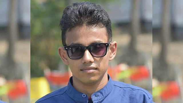ওয়াকিব শিকদার