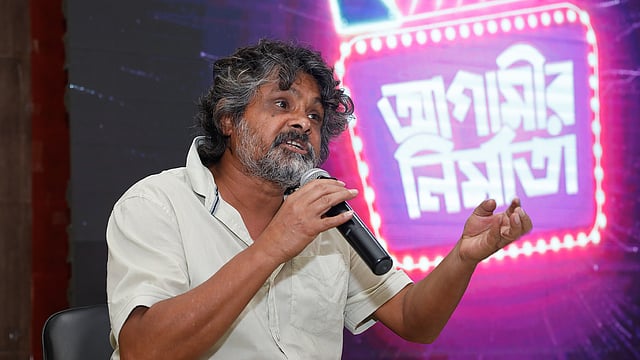 ফেম ফ্যাক্টরি আয়োজিত ‘আগামীর নির্মাতা’ কর্মশালায় বক্তৃতা দেন গিয়াস উদ্দিস সেলিম। ছবি: প্রথম আলো
