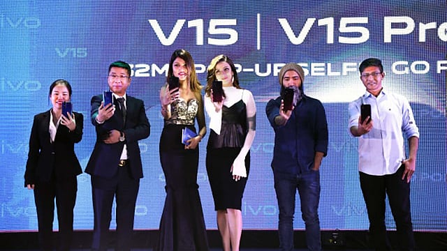 ভিভোর নতুন ফোনের উদ্বোধনী অনুষ্ঠান। ছবি: সংগৃহীত