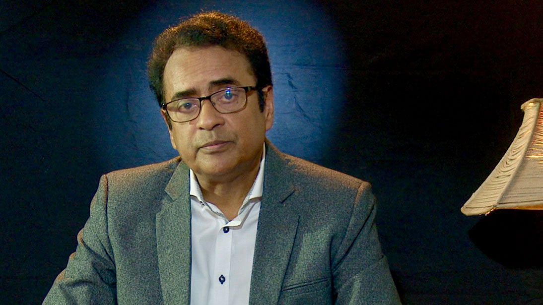 ‘ক্ষমাহীন নৃশংসতা’ প্রামাণ্যচিত্রটি তৈরি করেছেন কানাডাপ্রবাসী নির্মাতা ফুয়াদ চৌধুরী