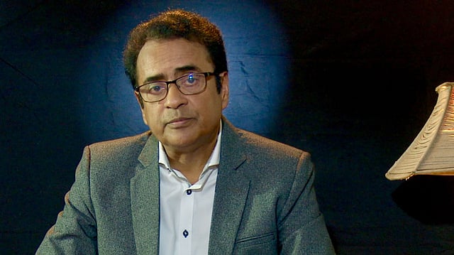 ‘ক্ষমাহীন নৃশংসতা’ প্রামাণ্যচিত্রটি তৈরি করেছেন কানাডাপ্রবাসী নির্মাতা ফুয়াদ চৌধুরী
