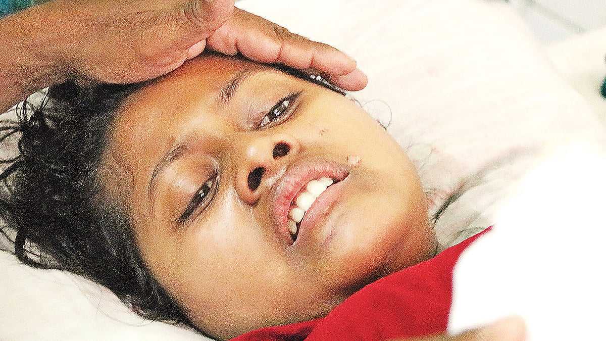 যশোরে সড়ক দুর্ঘটনায় পা হারানো মিফতাহুল জান্নাত ট্যালেন্টপুলে বৃত্তি পেয়েছে। গতকাল দুপুরে যশোর ২৫০ শয্যা জেনারেল হাসপাতালে।  প্রথম আলো