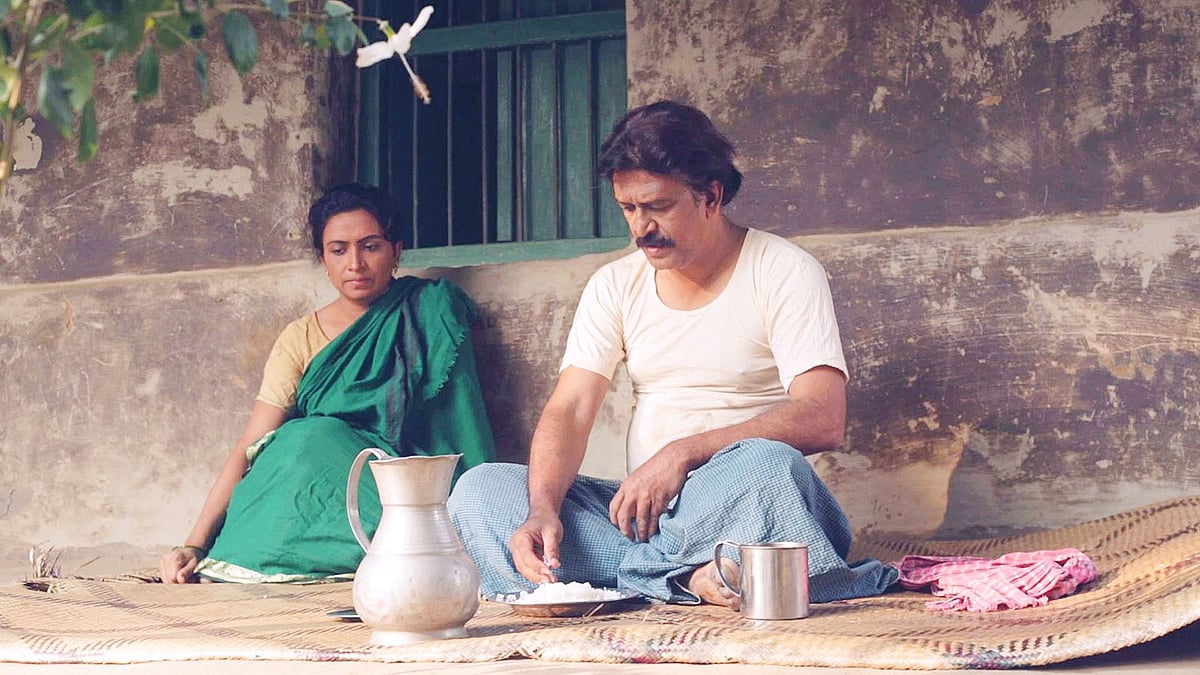 টেলিছবি আরজ আলী ডাকাত–এর দৃশ্যে ফারজানা ছবি ও গাজী রাকায়েত