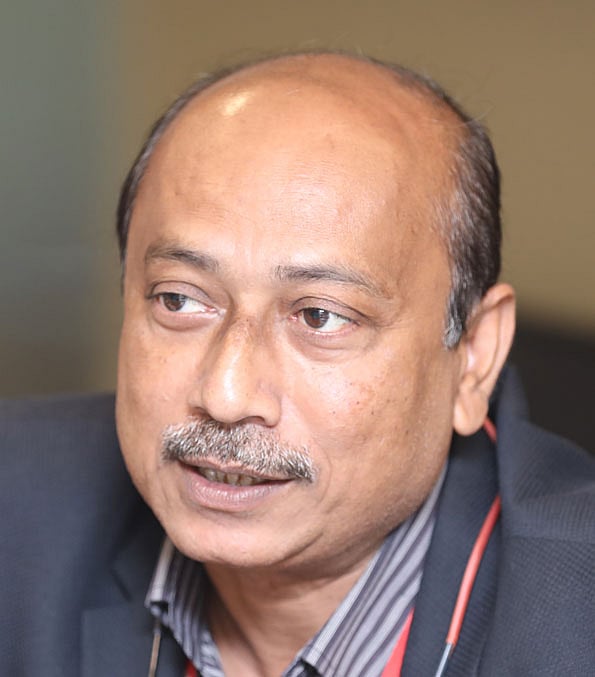 মোস্তাক হোসেন