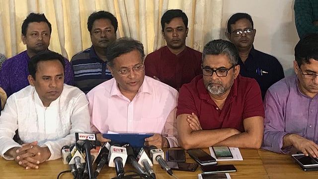 সংবাদ সম্মেলনে কথা বলছেন তথ্যমন্ত্রী হাছান মাহমুদ। ছবি: সংগৃহীত।