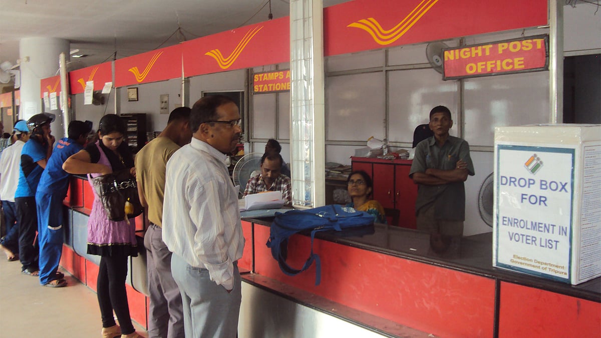 ত্রিপুরার আগরতলার ডাকঘরে ভোটারদের অভিযোগ জানানোর বাক্স বসিয়েছে ভারতীয় নির্বাচন কমিশন। ছবি: সংগৃহীত