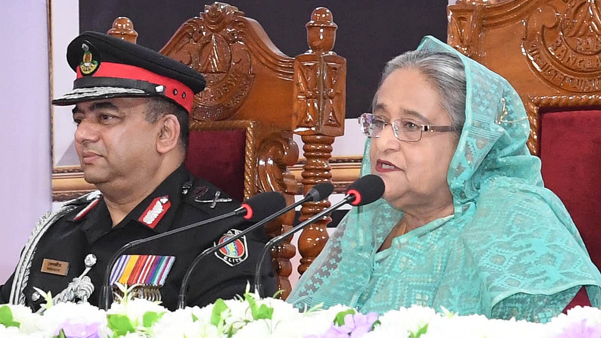 র‍্যাবের প্রতিষ্ঠাবার্ষিকীর অনুষ্ঠানে প্রধানমন্ত্রী শেখ হাসিনা। ছবি: পিআইডি