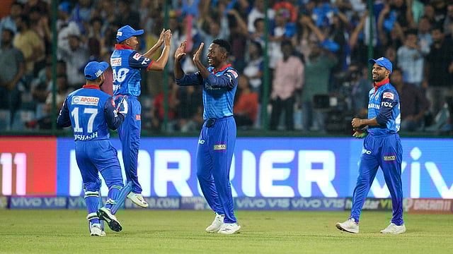 রাবাদার দুর্দান্ত বোলিং সুপার ওভার জেতাল দিল্লিকে। ছবি: এএফপি