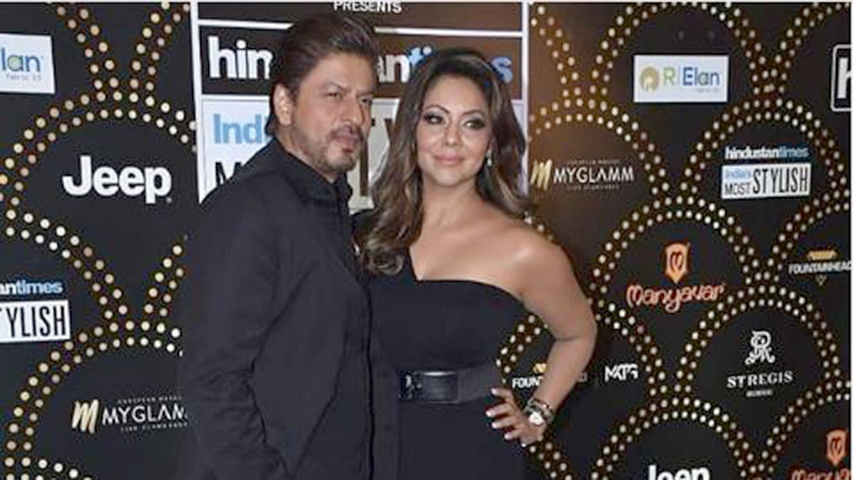 ‘ইন্ডিয়াস মোস্ট স্টাইলিশ অ্যাওয়ার্ডস ২০১৯’ অনুষ্ঠানে শাহরুখ খান ও গৌরী খান