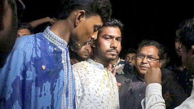 ডিম নিক্ষেপের শিকার হয়েছেন ডাকসু ভিপি নুরুলও। ছবি: সংগৃহীত