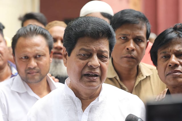 টেলি সামাদকে স্মরণ করেন সাংসদ ও চিত্রনায়ক ফারুক। ছবি: প্রথম আলো