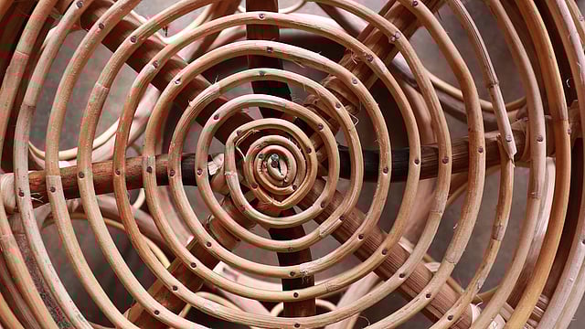 নারীদের তৈরি বেতের মোড়া। আর্থিকভাবে সহযোগিতা পেলে এই শিল্পে ব্যাপক সম্ভাবনা আছে।