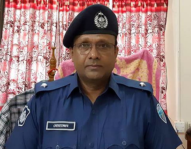 প্রত্যাহার করা ফেনীর সোনাগাজী থানার ওসি মো. মোয়াজ্জেম হোসেন।