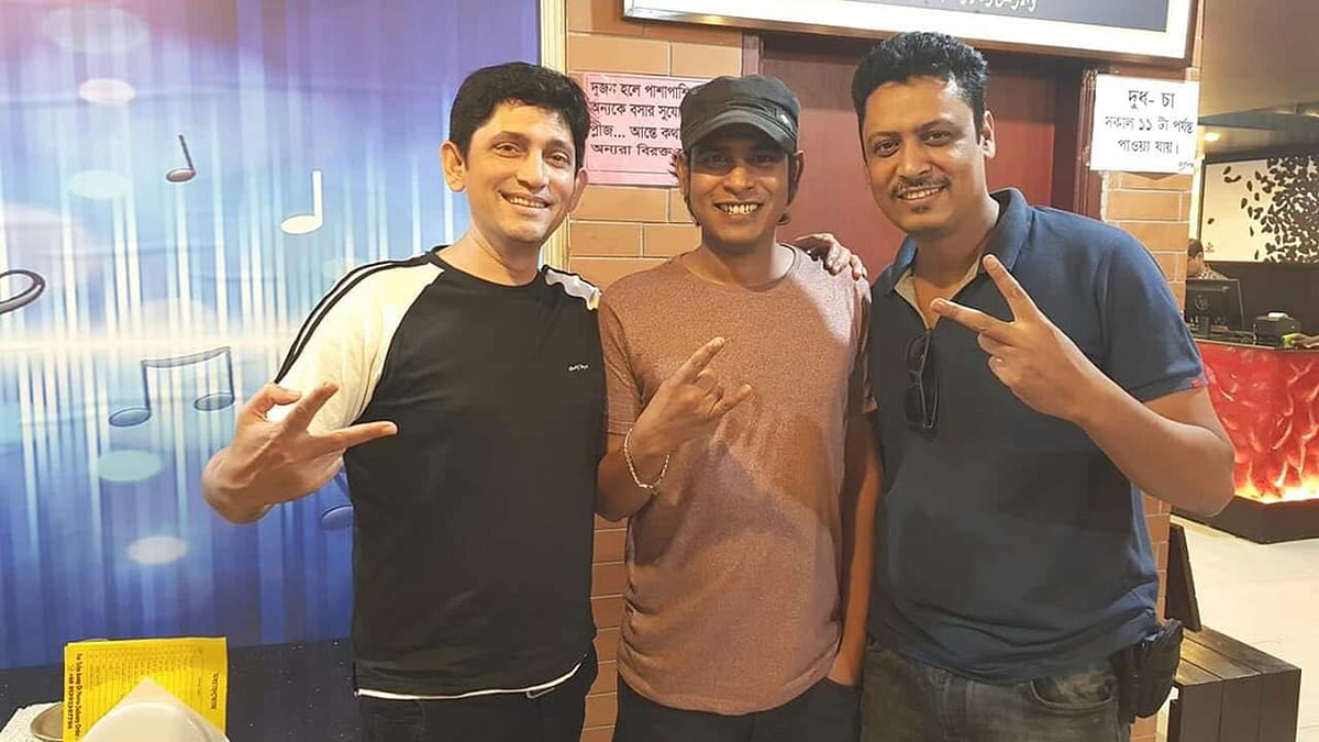 সৈয়দ শহীদ, কাজী শুভ ও আইয়ুব। ছবি: সংগৃহীত