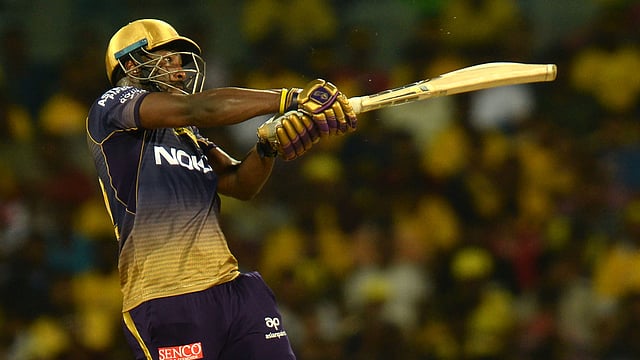 এবারের আইপিএলে রাসেল মানেই বোলারদের মনে আতঙ্ক। ছবি: এএফপি