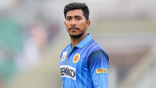 প্রিমিয়ার লিগে সৌম্যর পারফরম্যান্স নিয়ে চিন্তায় নির্বাচকেরা। ছবি: প্রথম আলো