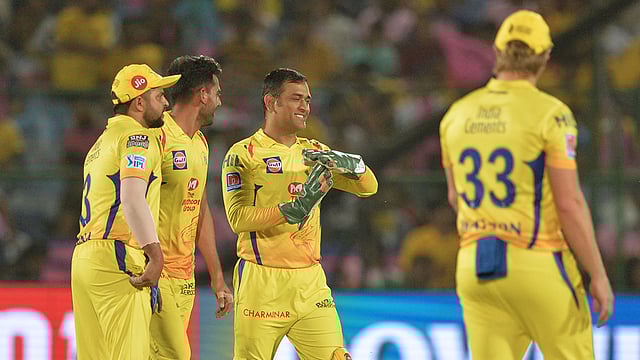 অধিনায়কত্বে সবার ওপরে ধোনি। ছবি: এএফপি