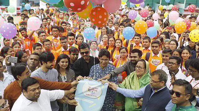 পুষ্টি-প্রথম আলো বিতর্ক উৎসবের উদ্বোধনী অনুষ্ঠান। ভিকারুননিসা নূন স্কুল অ্যান্ড কলেজ, ১২ এপ্রিল। ছবি: দীপু মালাকার