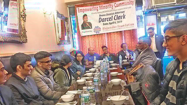 মজুমদার ফাউন্ডেশনের সংবর্ধনা অনুষ্ঠানে শীর্ষ বিশ্ববিদ্যালয় ও নগরীর বিশেষায়িত হাইস্কুলে ভর্তির সুযোগ পাওয়া শিক্ষার্থীরা