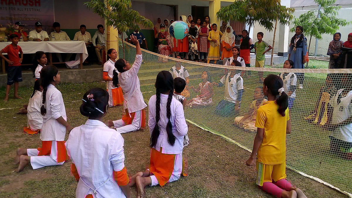 গাইবান্ধায় অনুষ্ঠিত হলো চার দিনব্যাপী প্রতিবন্ধী শিশুদের ক্রীড়া প্রতিযোগিতা। ছবি: প্রথম আলো
