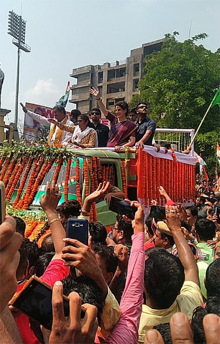 নির্বাচনের প্রচারে কংগ্রেস সম্পাদক প্রিয়াঙ্কা গান্ধী এবার আসামের শিলচরে। ১৪ এপ্রিল। ছবি: প্রথম আলো