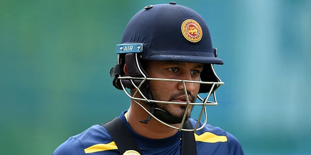 চার বছর দলে না থাকা করুনারত্নেই বিশ্বকাপে শ্রীলঙ্কার অধিনায়ক। ছবি: এএফপি