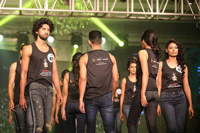 ফেস অব বাংলাদেশের গালা রাউন্ডে প্রতিযোগীরা। ঢাকা, ২৩ এপ্রিল। ছবি: আবদুস সালাম