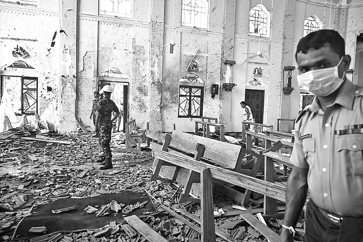 শ্রীলঙ্কায় ইস্টার সানডেতে একাধিক গির্জা এবং হোটেলে সন্ত্রাসী হামলা চালানো হয়