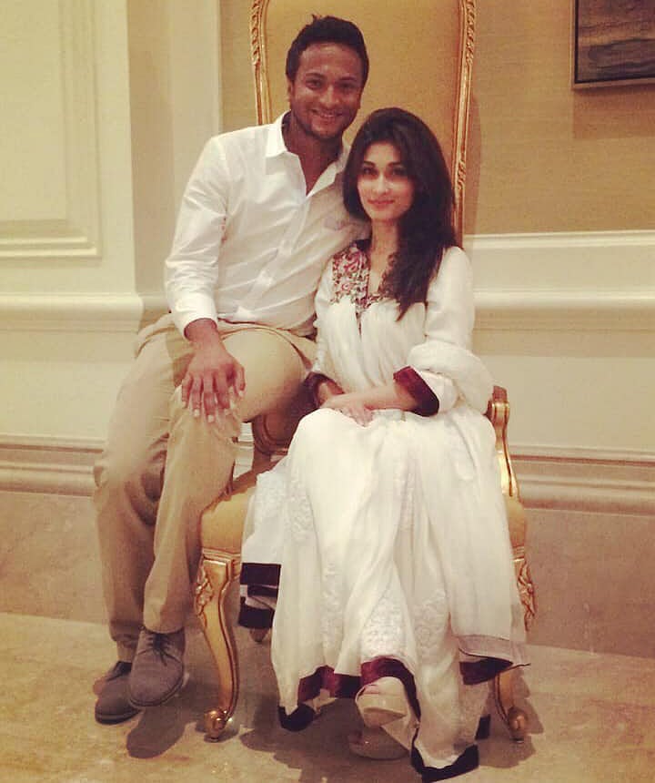 সাকিবের পক্ষ থেকে সাংবাদিকদের প্রশ্নের উত্তর দিলেন শিশির। ছবি: ফেসবুক