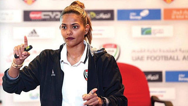 আরব আমিরাত ফুটবল দলের কোচ হুরাইয়া আল তাহেরি। সংগৃহীত ছবি