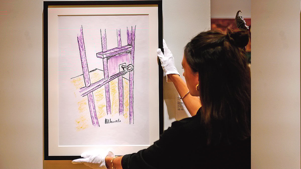 ম্যান্ডেলার আঁকা ছবি ‘দ্য সেল ডোর, রোবেন আইল্যান্ড’।  ছবি: এএফপি