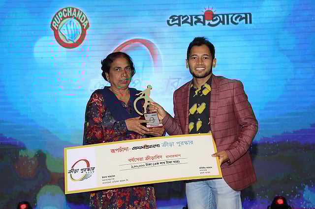 বর্ষসেরা রানারআপ মুশফিকুর রহিম। ছবি: প্রথম আলো