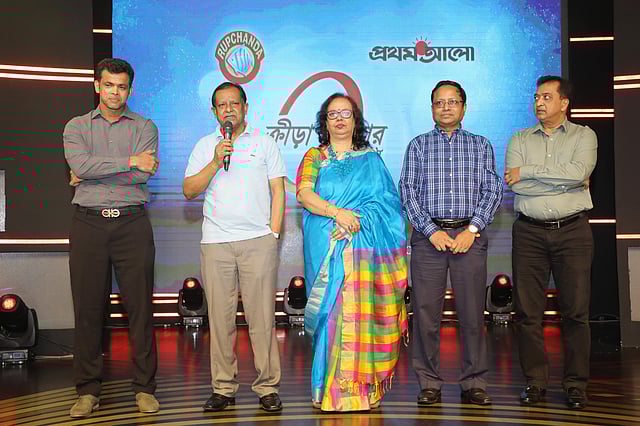 প্রথম আলো ক্রীড়া পুরস্কারের বিজয়ী বেছে নেওয়ার কঠিন দায়িত্বটা ছিল এ পাঁচজনেরই।