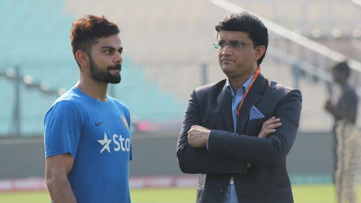 বিরাট কোহলি ও সৌরভ গাঙ্গুলি। ছবি: এএফপি