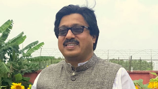 নোয়াখালী বিজ্ঞান ও প্রযুক্তি বিশ্ববিদ্যালয়ের উপাচার্য এম অহিদুজ্জামান