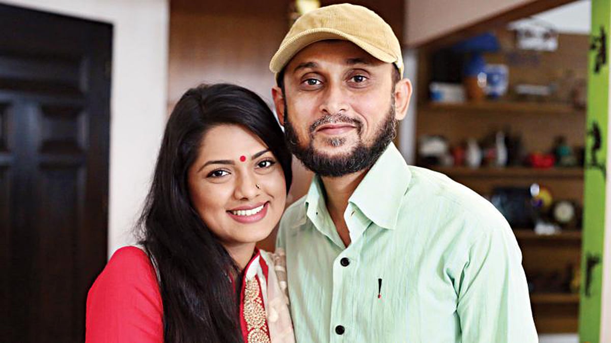 নুসরাত ইমরোজ তিশা ও মোস্তফা সরয়ার ফারুকী। ছবি: সংগৃহীত