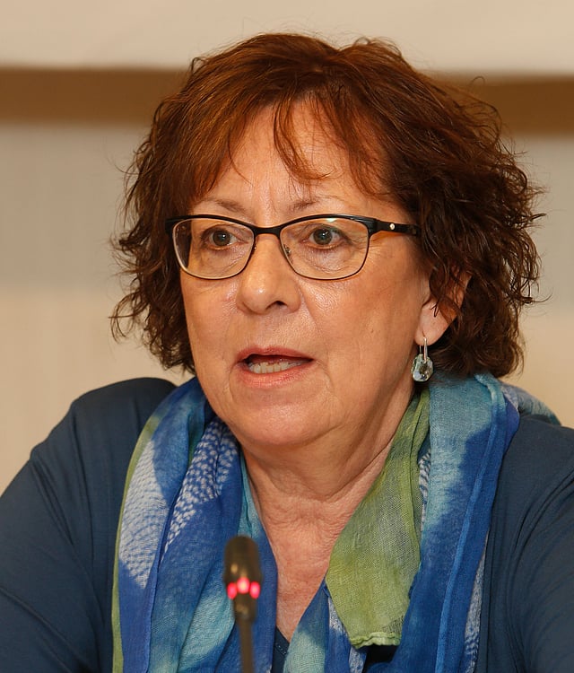 উইনি এস্ট্রাপ পিটারসেন