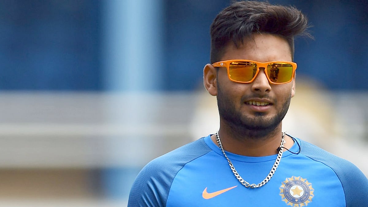 পন্তকে বিশ্বকাপ দলে না রাখা ভুল, বলেছেন ভন