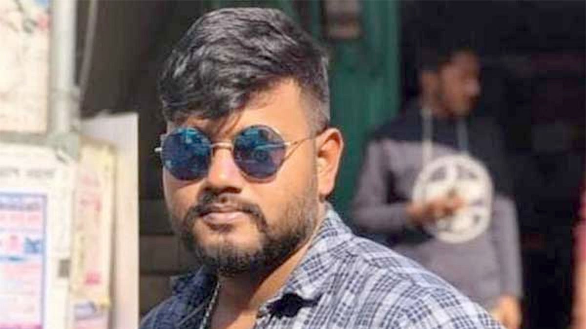 সারোয়ার হোসেন চৌধুরী।