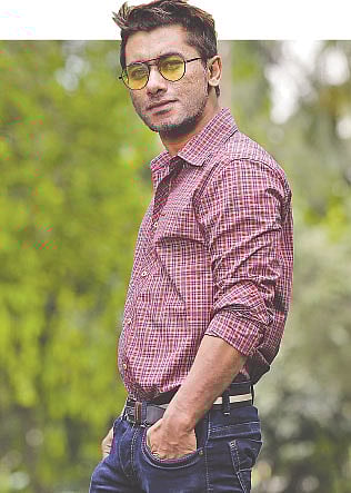 ঈদে তাসকিন থাকবেন আরামদায়ক পোশাকে। শার্ট: সারা লাইফস্টাইল, ছবি: কবির হোসেন