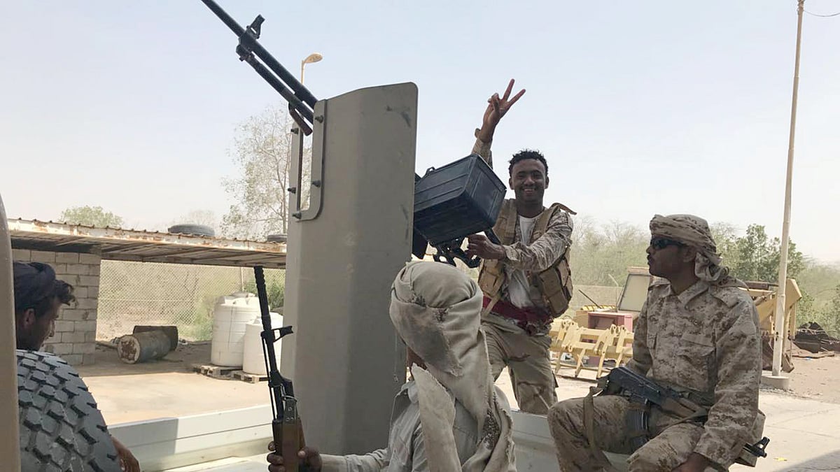 ইয়েমেনে ইরান-সমর্থিত হুতি বিদ্রোহী ও সরকারি বাহিনীর মধ্যে প্রায় চার বছর ধরে লড়াই চলছে। রয়টার্স ফাইল ছবি