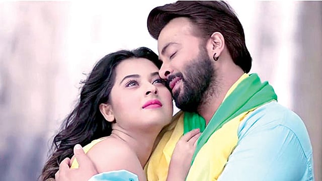 ‘পাসওয়ার্ড’ ছবিতে অভিনয় করেছেন বুবলি ও শাকিব খান