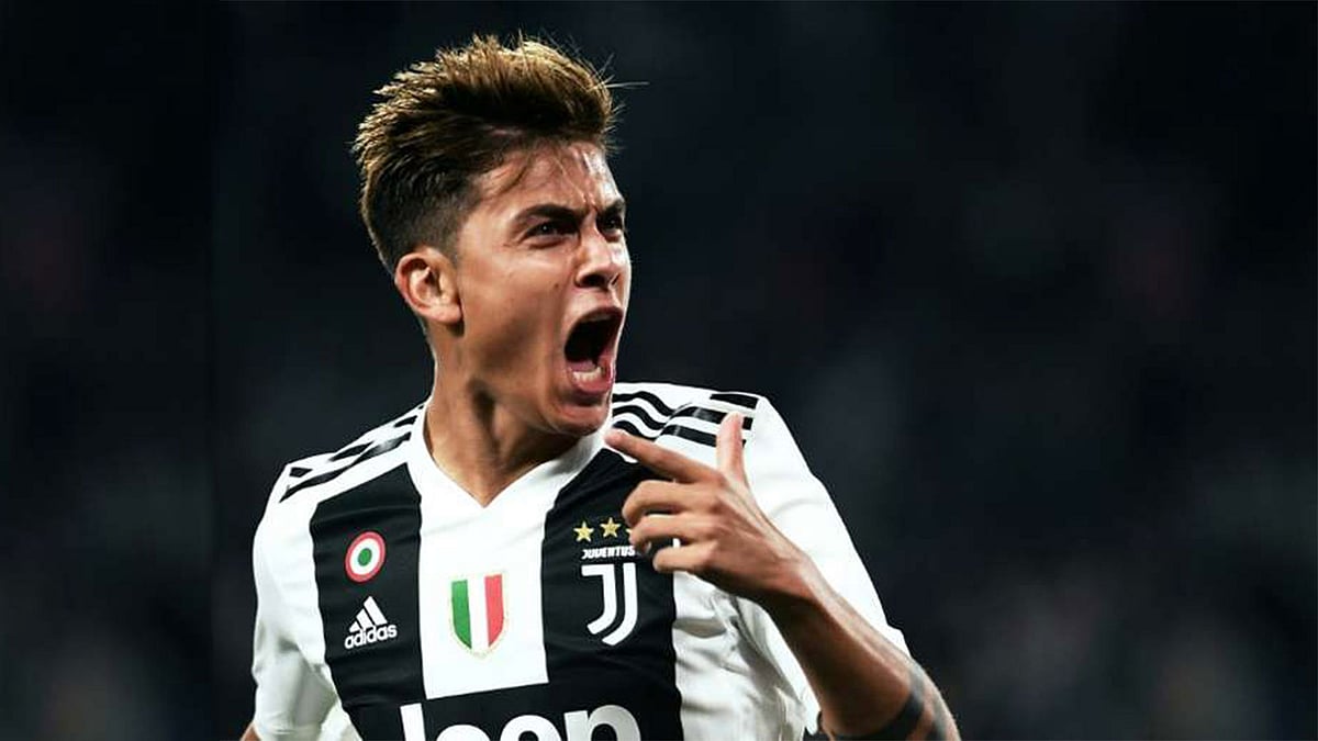 সাদাকালো জার্সি পরে আর বেশি দিন থাকছেন না দিবালা। ছবি: এএফপি