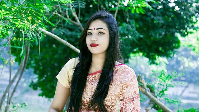 ঢাকা বিশ্ববিদ্যালয়ের রোকেয়া হল ছাত্রলীগের সাধারণ সম্পাদক শ্রাবণী ইসলাম দিশা। ফেসবুক থেকে নেওয়া