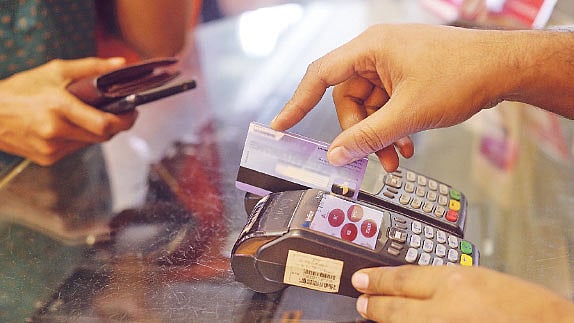 একটু মাথা খাটালে ঈদের কেনাকাটায় সাশ্রয় করা যাবে। ছবি: স্মার্ট সময়