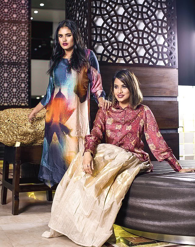 এবার মেয়েদের পোশাক সংগ্রহে শার্ট আর লম্বা টিউনিকও আছে। ফুলের নকশা বেশ জনপ্রিয়তা পেয়েছে। পোশাক: জেন্টল পার্ক (বাঁয়ে) ক্লাব হাউস (ডানে)