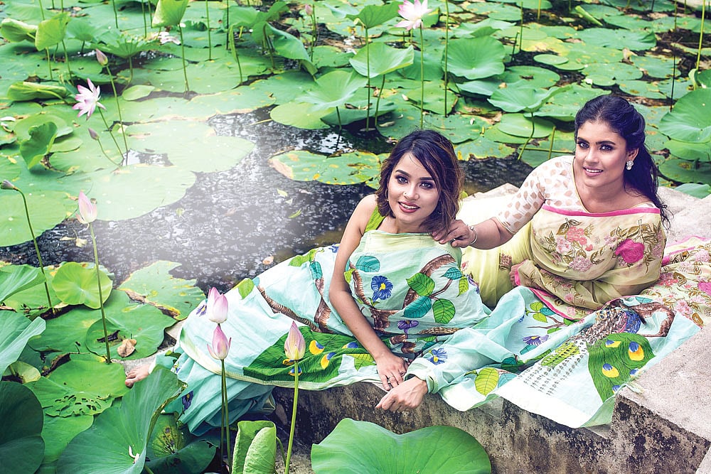 ঈদের শাড়িতে প্রকৃতির নকশা। মডেল: মাশিয়াত ও তৃণ, শাড়ি: টাঙ্গাইল শাড়ি কুটির, সাজ: অরা বিউটি লাউঞ্জ, ছবি: কবির হোসেন, স্থান: দ্য প্যালেস ল্যাক্সারি রিসোর্ট, বাহুবল, হবিগঞ্জ