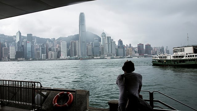 চীনে সন্তানসম্ভবা নারীর ভ্রূণের লিঙ্গ নির্ধারণ পরীক্ষার কেন্দ্র হয়ে উঠেছে হংকং। ছবি: এএফপি